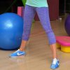 HIGH WAISTED CAPRI WORKOUT LEGGINGS - Image 3