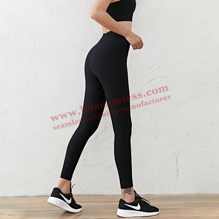 92 Nylon 8 Spandex Leggings