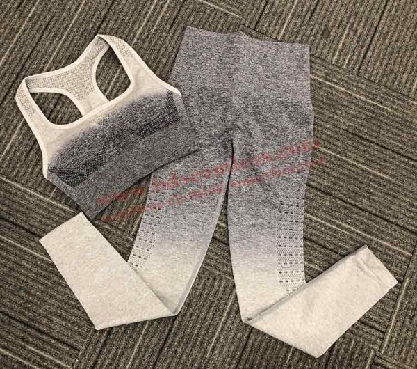 PLUS SIZE MESH LEGGINGS - Image 2
